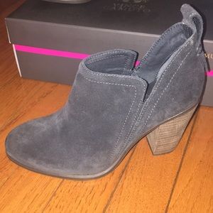 Gray Vince Camuto Booties Ankle Boots 5.5